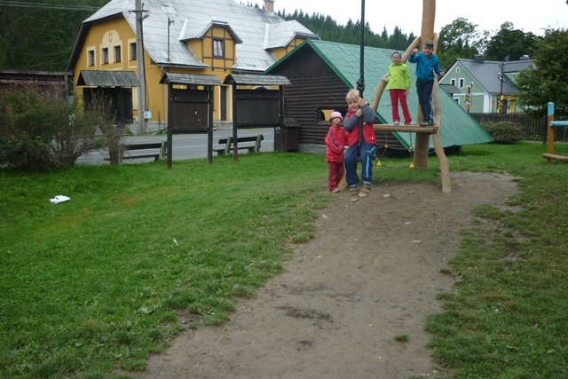 druhý víkendový pobyt s přednáškou (dětské zoubky) 208