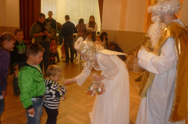1.12.2013 Mikulášský bál RC Pohádka 058