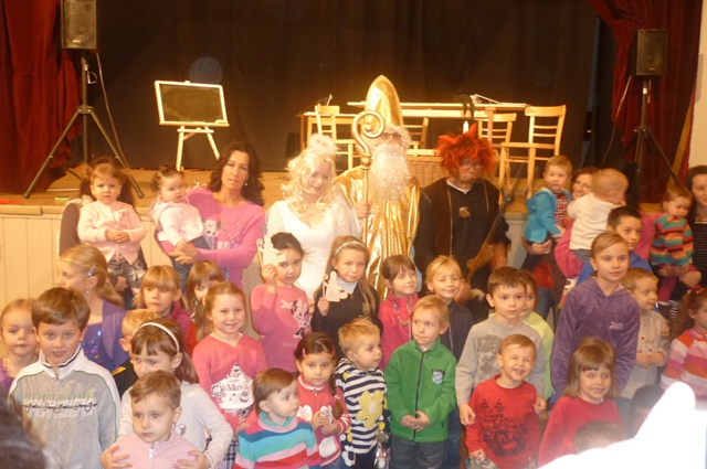 1.12.2013 Mikulášský bál RC Pohádka 069