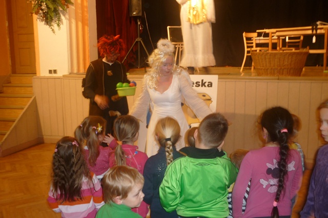 1.12.2013 Mikulášský bál RC Pohádka 080