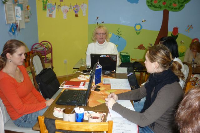 seminář a hlídání 6.12.2010 007